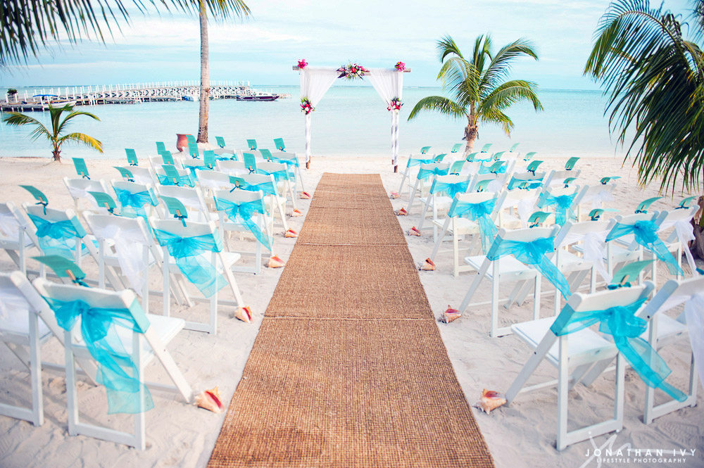 伯利兹圣佩德罗Las Terrazas Resort_Ceremony-setup.jpg