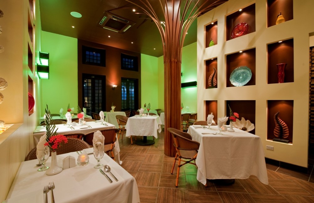 伯利兹圣佩德罗Las Terrazas Resort_Dinner-at-O-Restaurant.jpg