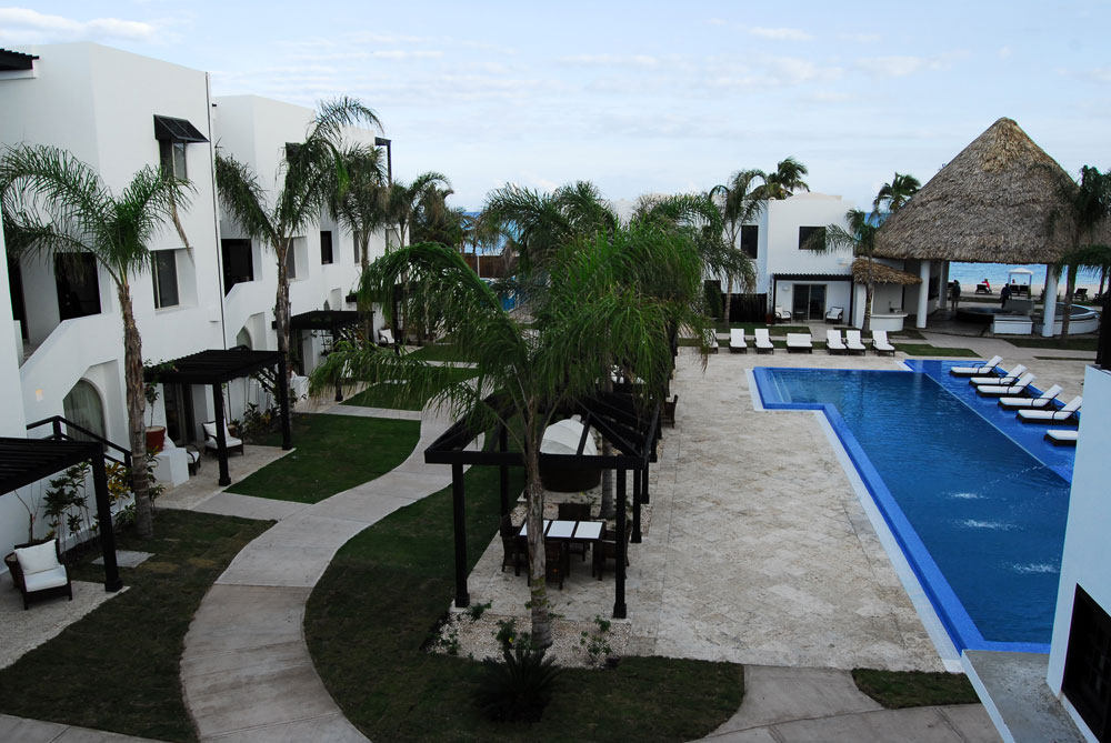 伯利兹圣佩德罗Las Terrazas Resort_Garden-Building.jpg