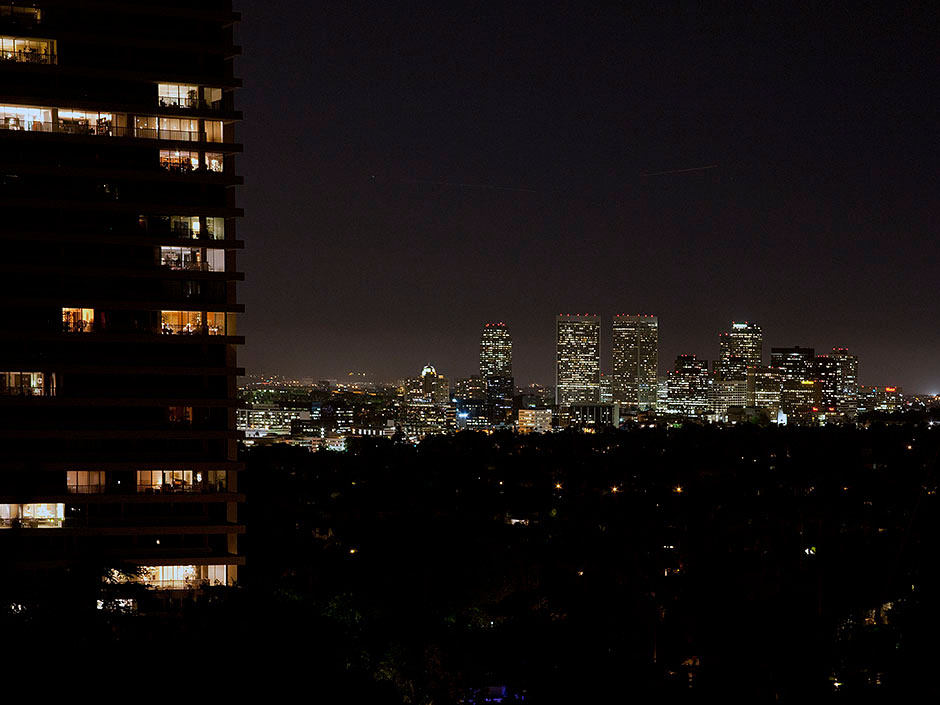 洛杉矶-Contemporary meets Traditional on Sunset Strip_Cordell-33.jpg