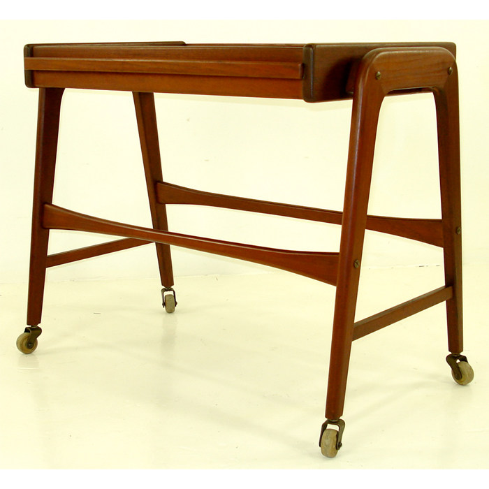 Danish_Modern_Teak_Tea_Cart_with_Expandable_Top_57205.jpg