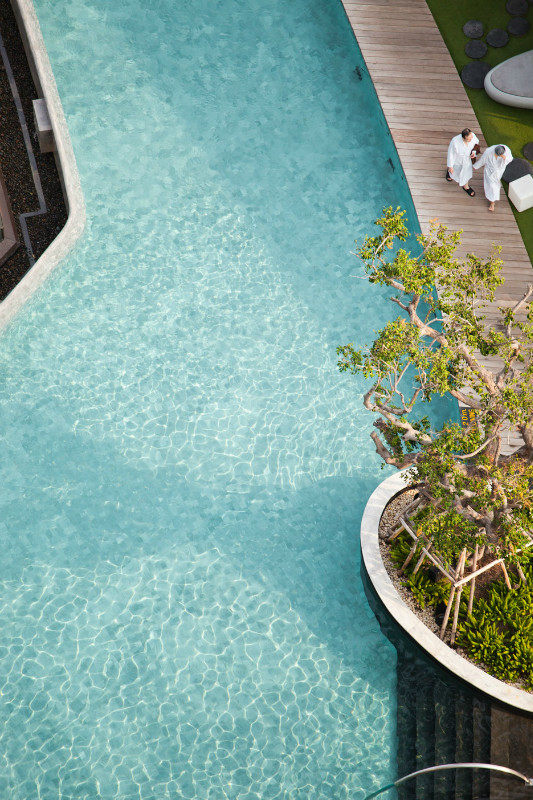 希尔顿Pattaya酒店屋顶泳池_img201209131554303wL0.jpg