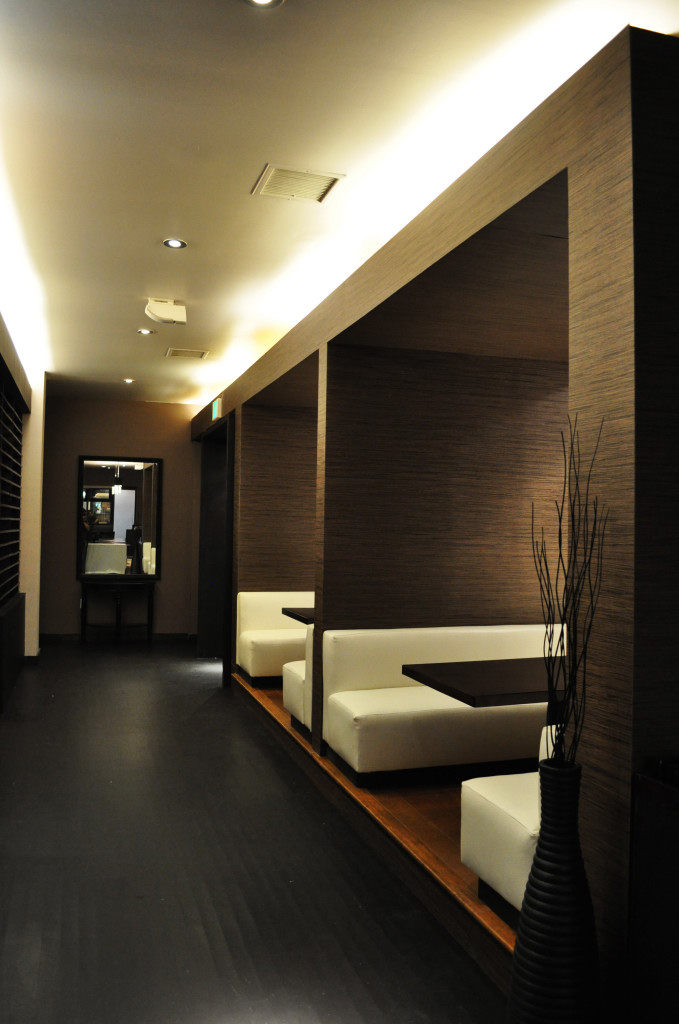 洛杉矶 HARANG BISTRO 酒吧餐厅_C_hallway-2.jpg