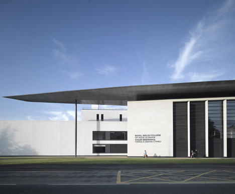 dezeen_Royal-Welsh-College-of-Music-and-Drama-by-BFLS-16.jpg