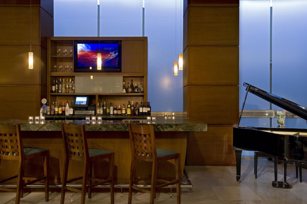 威斯丁阿鲁巴度假酒店_22)The Westin Resort, Aruba—Lobby Bar 拍攝者.jpg