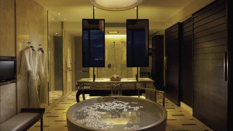 Wilson Associates-泰国苏梅岛康拉德度假村 conrad koh samui_CN_champagnebath01_9_745x420_FitToBoxSmallDimension_Center.jpg