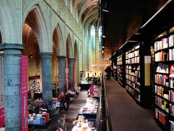 荷兰 Selexyz Dominicanen 书店 -800年的教堂改造而成_1340802325566.jpg
