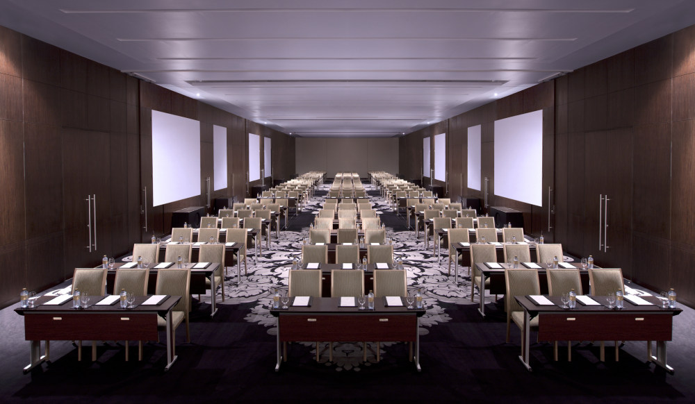 Jumeirah_at_Etihad_Towers-Meeting_Room_-Classroom_set_up.jpg