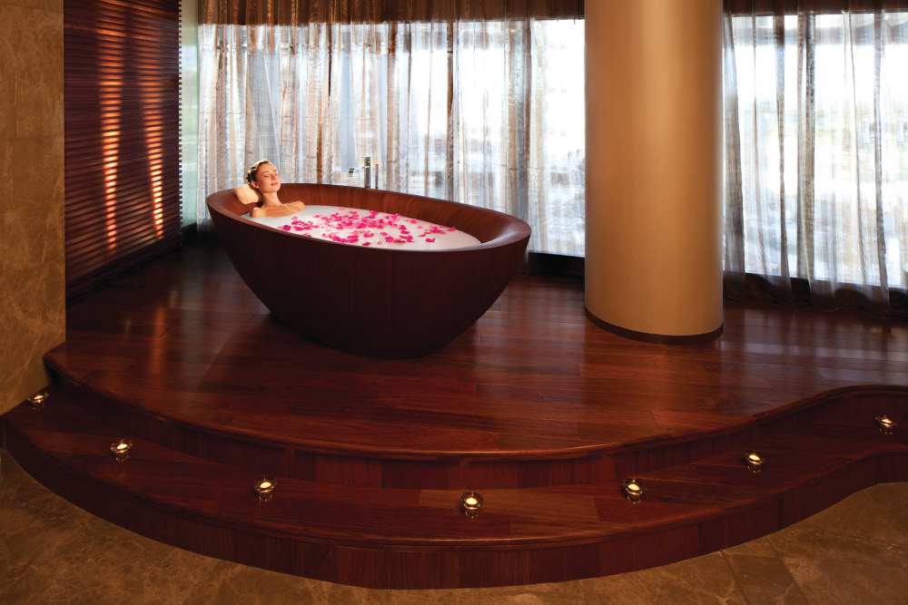 Jumeirah_at_Etihad_Towers-Spa-Floral_Bath.jpg