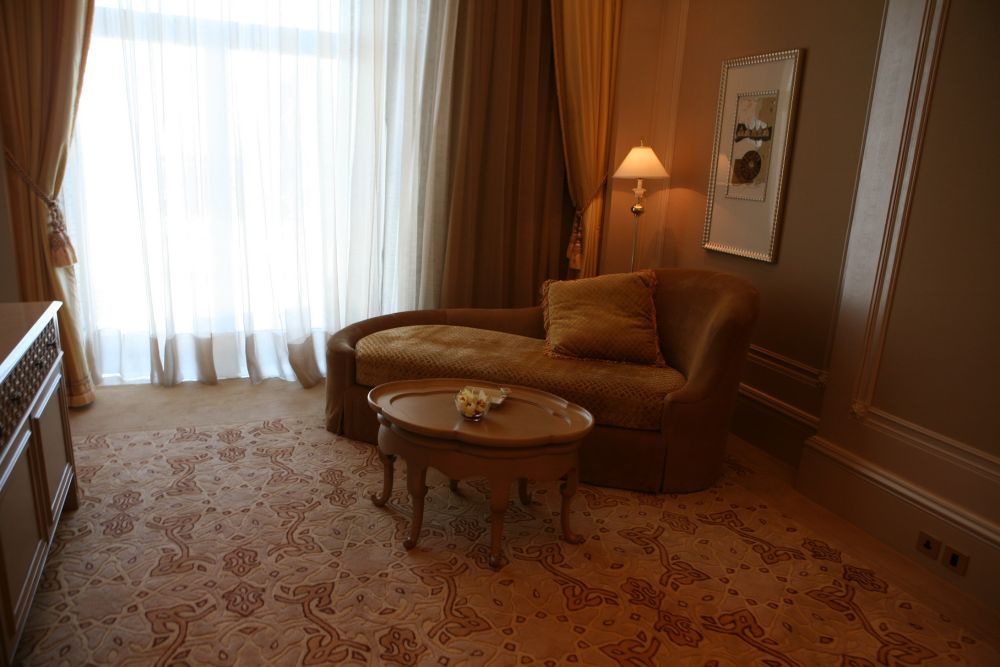 迪拜皇宫酒店总统套房_IMG_0276_调整大小.jpg