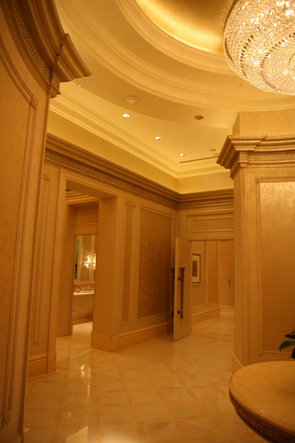 迪拜皇宫酒店总统套房_IMG_0308_调整大小.jpg