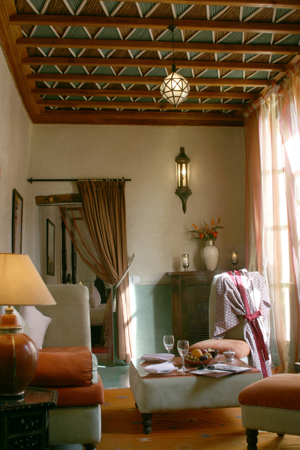 摩洛哥悦椿酒店 Angsana Riads Collection Morocco_27797786-H1-ANMK_GuestRoom_RiadSiSaid_Bahia_LivingArea_PR0711.JPG