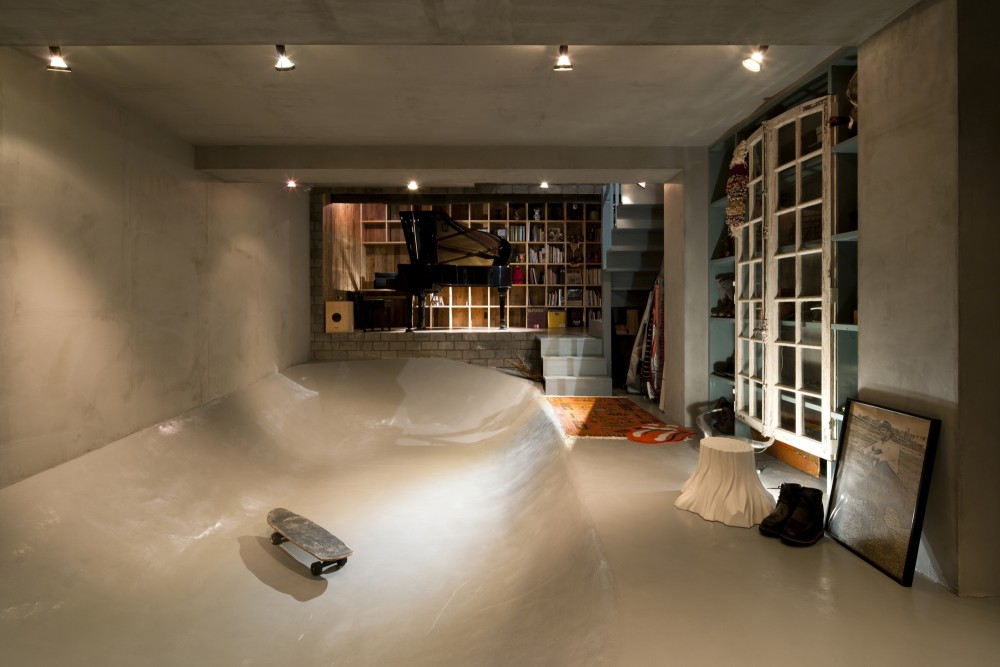 Skatepark-house-by-Level-Architects-Tokyo-17.jpg