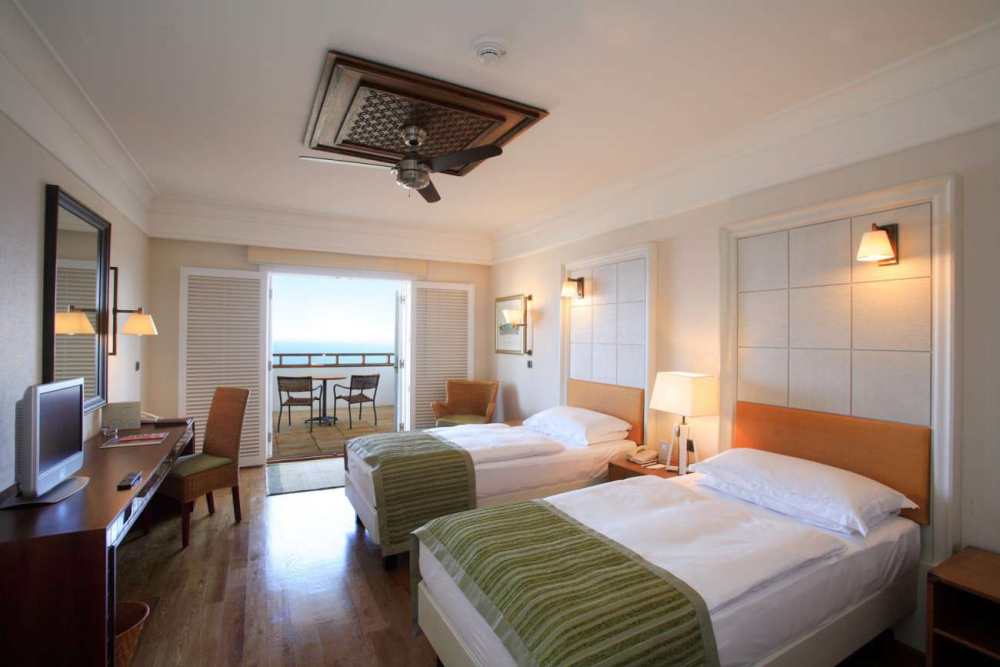 土耳其凯宾斯基巴巴罗斯海湾酒店_SetWidth1300-deluxe-room.jpg