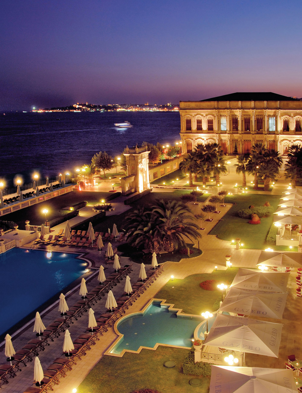 土耳其Ciragan Palace Kempinski酒店_Print_ISTExterior-NightP.jpg