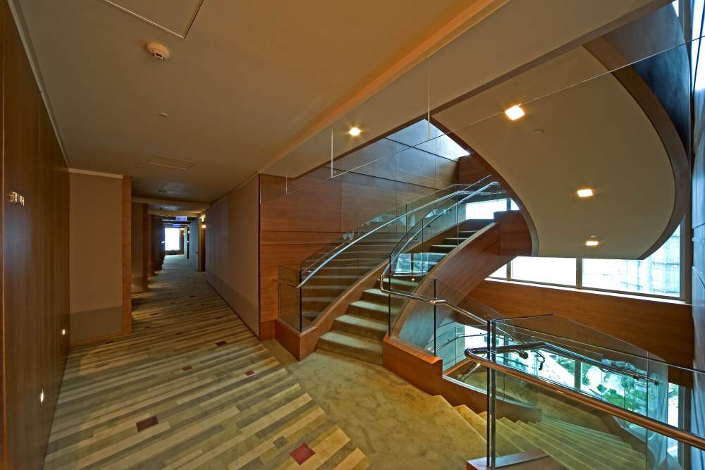 各类楼梯合集200多张图片_Novotel Citygate HK Hotel 21F Bixlounge-06.jpg