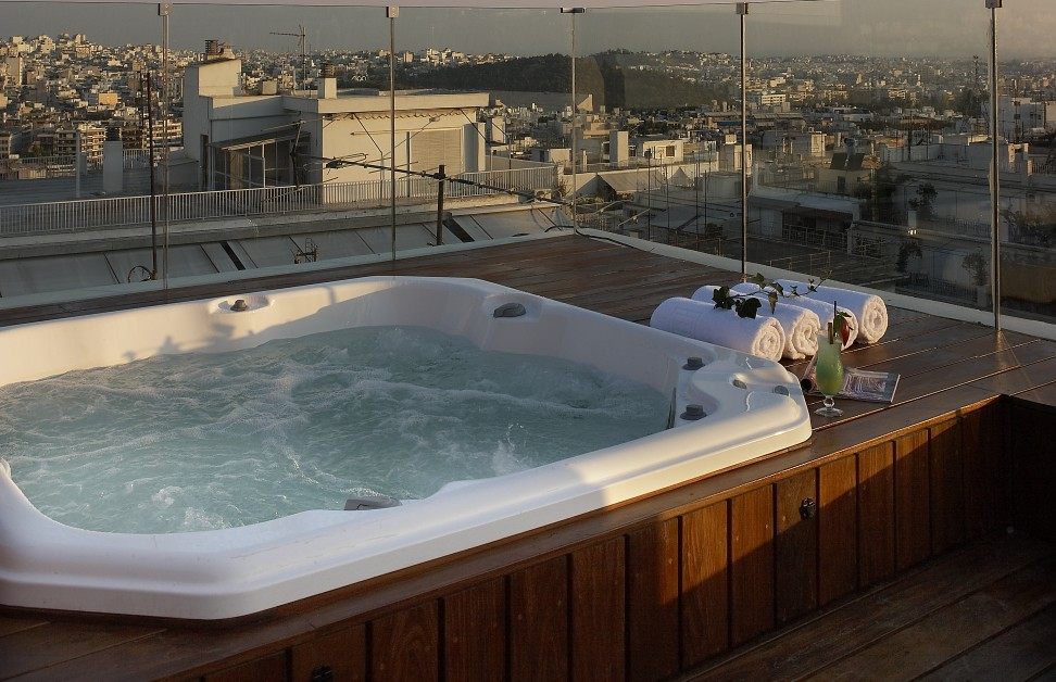 雅典潜望镜酒店 Periscope Hotel / Nikos Daniilides_(1)Periscope, Penthouse Suite Jacuzzi.jpg