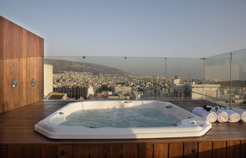 雅典潜望镜酒店 Periscope Hotel / Nikos Daniilides_(2)Periscope, Penthouse Suite Jacuzzi.jpg