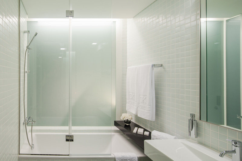 葡萄牙里斯本Hotel 3K Europa_Rooms__Bathroom - Double room.jpg