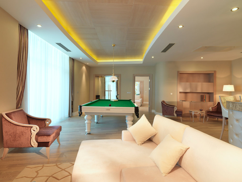 阿塞拜疆巴库凯宾斯基饭店 Kempinski Hotel Badamdar Baku_Print_GYD1Kempinski-BAKU-Suite-Royal-Living-RoomL.jpg
