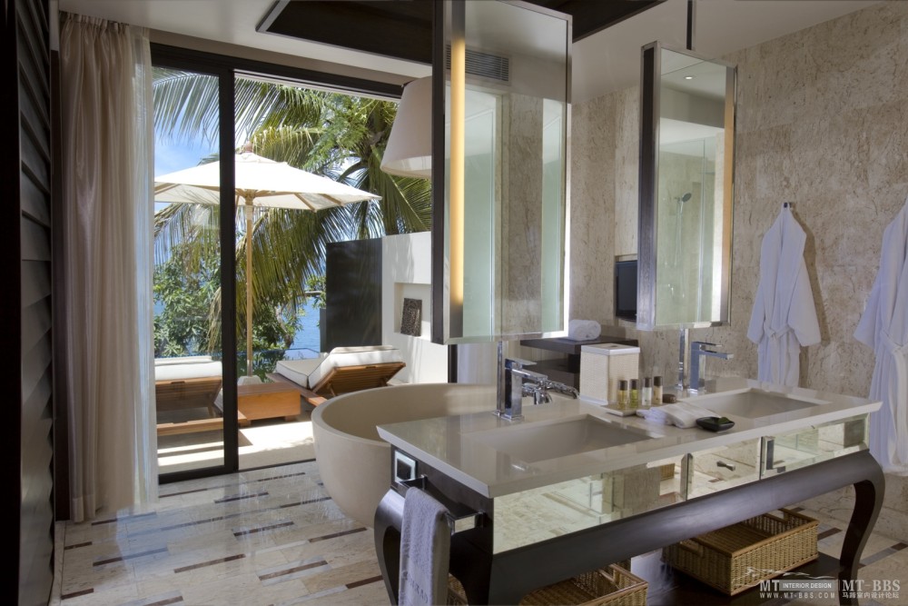 泰国苏梅岛康莱德度假村(官方摄影) Conrad Koh Samui(Wilson)_OceanviewPoolVillaBathroom_HR.jpg