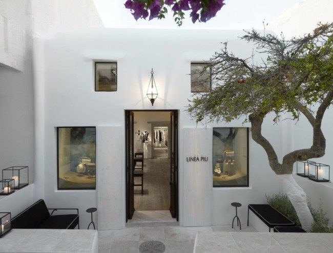 希腊Mykonos岛传统建筑内的Linea Piu时装店_20120618153219128.jpg