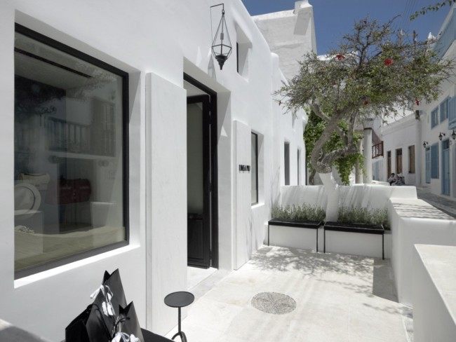 希腊Mykonos岛传统建筑内的Linea Piu时装店_20120618153225917.jpg