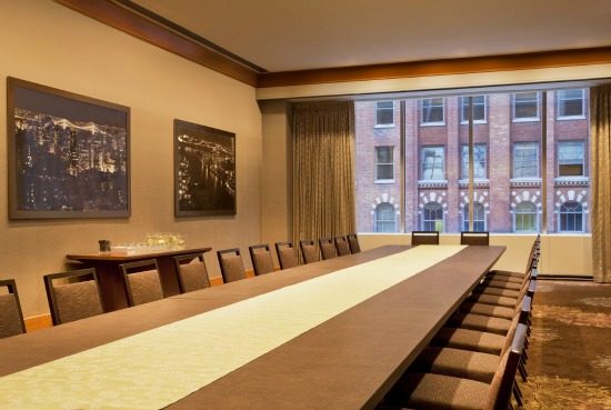 纽约中央车站威斯汀酒店  The Westin New York Grand Central_Embassy-Room-Conference-Setup-Westin-New-York-Grand-Central-Hotel_lg.jpg