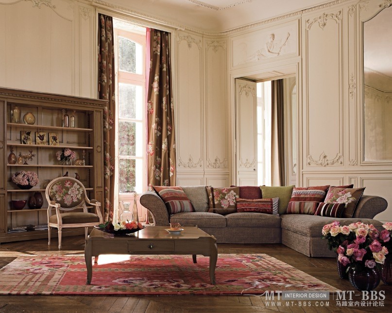 2012 nouveaux classiques rochebobois(最新)_QQ截图20121217221159.jpg