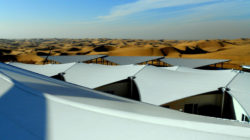 Xiangshawan Desert Lotus Hotel  PLaT Architects_50ad1636b3fc4b1278000161_xiangshawan-desert-lotus-hotel-plat-architects_lotus_ho.jpg