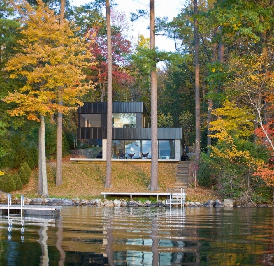 佛蒙特的Cantilever Lake House_cl_181212_01-940x913.jpg