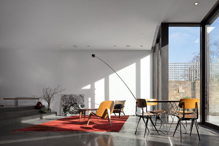 伦敦肯辛顿联排别墅改造_House-on-Faroe-Road-Paul-O-Architects-london-photo-Fernando-Guerra-yatzer-10.jpg
