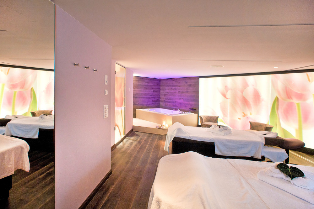 瑞士圣莫里茨 GIARDINO MOUNTAIN / DESIGN HOTELS™_dipiu-spa-by-giardino_treatment-room.jpg