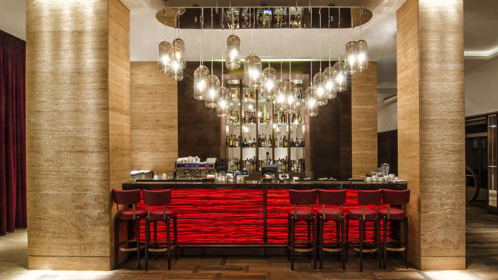 塞尔维亚贝尔格莱德大都会皇宫酒店 The Metropol Palace Hotel_Metrolpol_Palace_Belgrade_lobby_bar.jpg