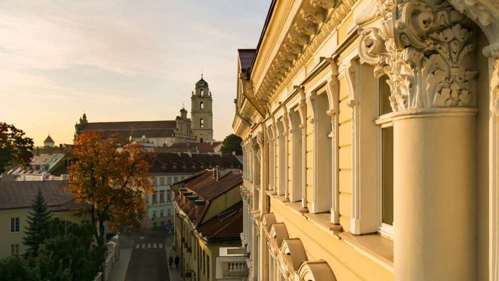 立陶宛维尔纽斯凯宾斯基酒店 Kempinski Hotel Cathedral Square_SetHeight800-Facade3.jpg