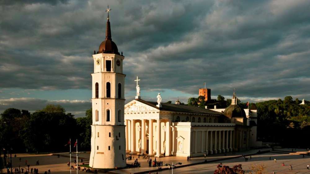 立陶宛维尔纽斯凯宾斯基酒店 Kempinski Hotel Cathedral Square_SetWidth1300-Cathedral-Square12.jpg