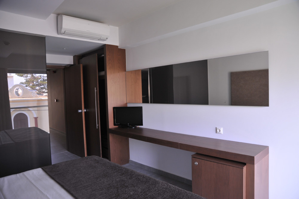 希腊罗得岛十月酒店 October Hotel_ffdcaf6ad4b14b6b908c0b46d9815cab.jpg
