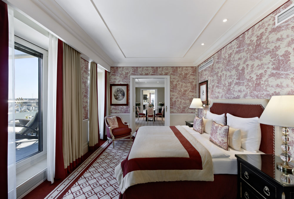 维也纳萨赫酒店 Hotel Sacher Wien_48323699-H1-Pell_as_et_M_lisande__Bedroom.jpg