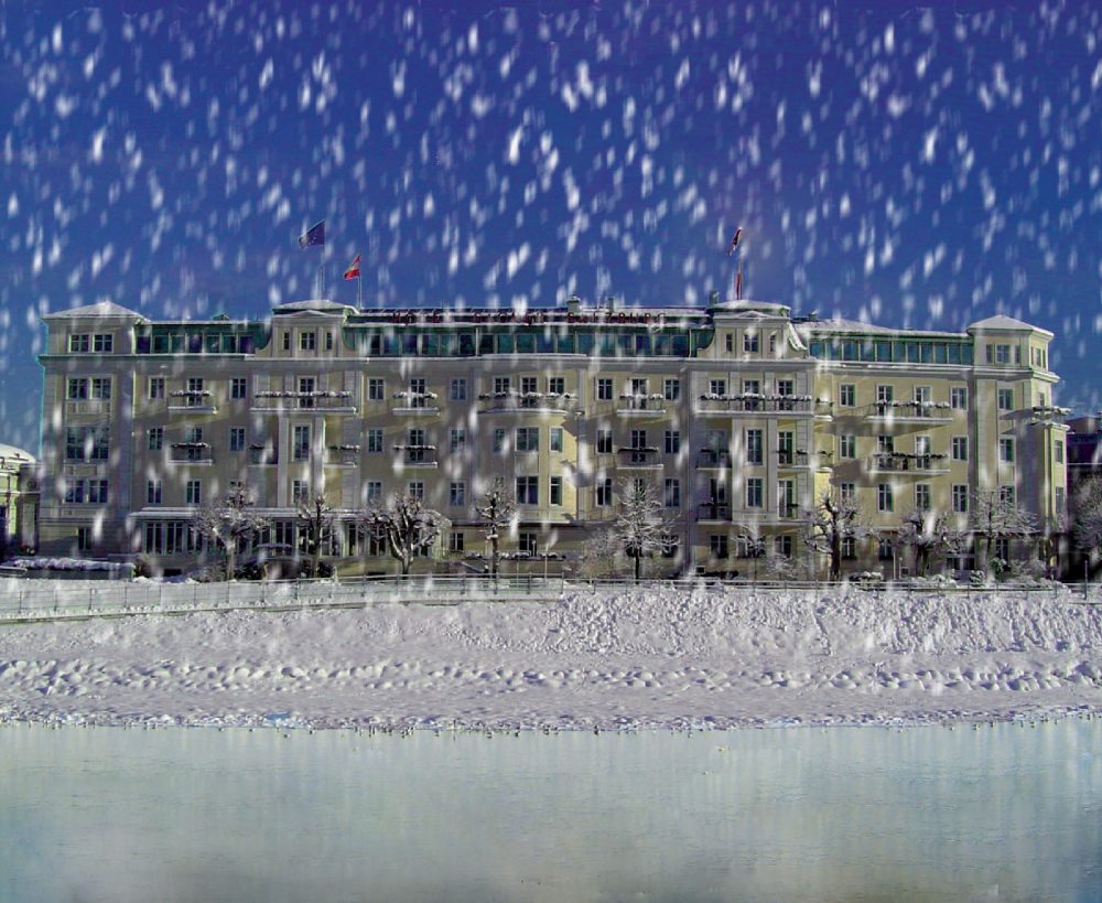 奥地利萨尔兹堡萨赫酒店 Hotel Sacher Salzburg_31607737-H1-Au脽enansicht Winter_Front View Winter I.jpg