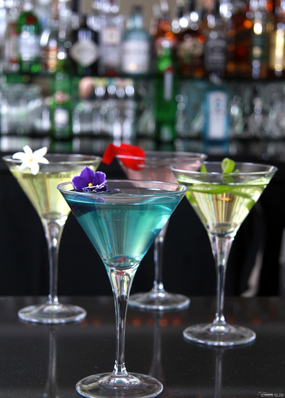 伦敦One Aldwych酒店(高清摄影)_29130189-H1-floral_martinis.jpg