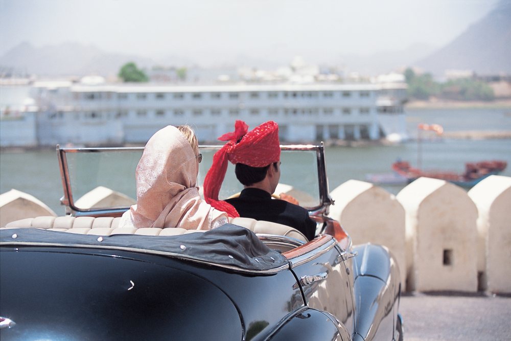 印度乌代浦尔泰姬湖皇宫酒店 Taj Lake Palace_28802768-H1-Vintage Car.jpg