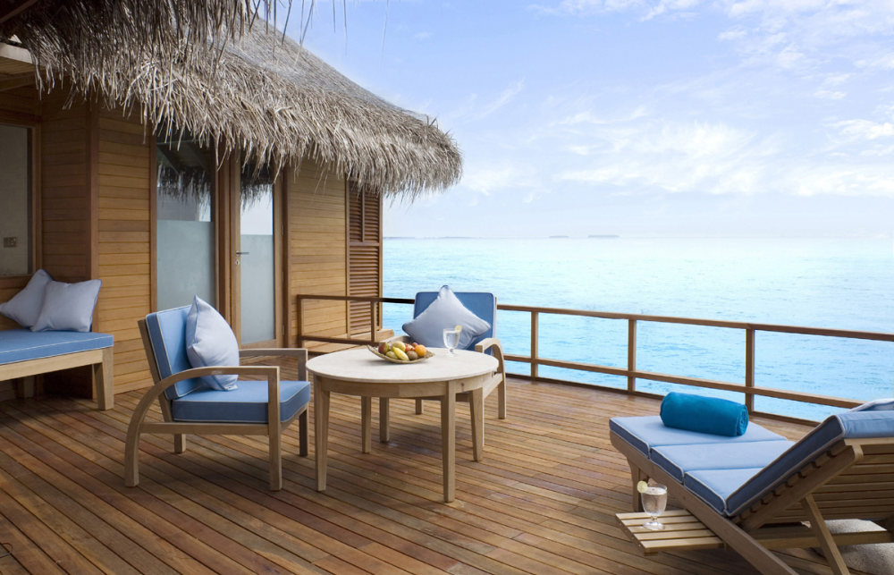 Deluxe Overwater Suite terrace.jpg