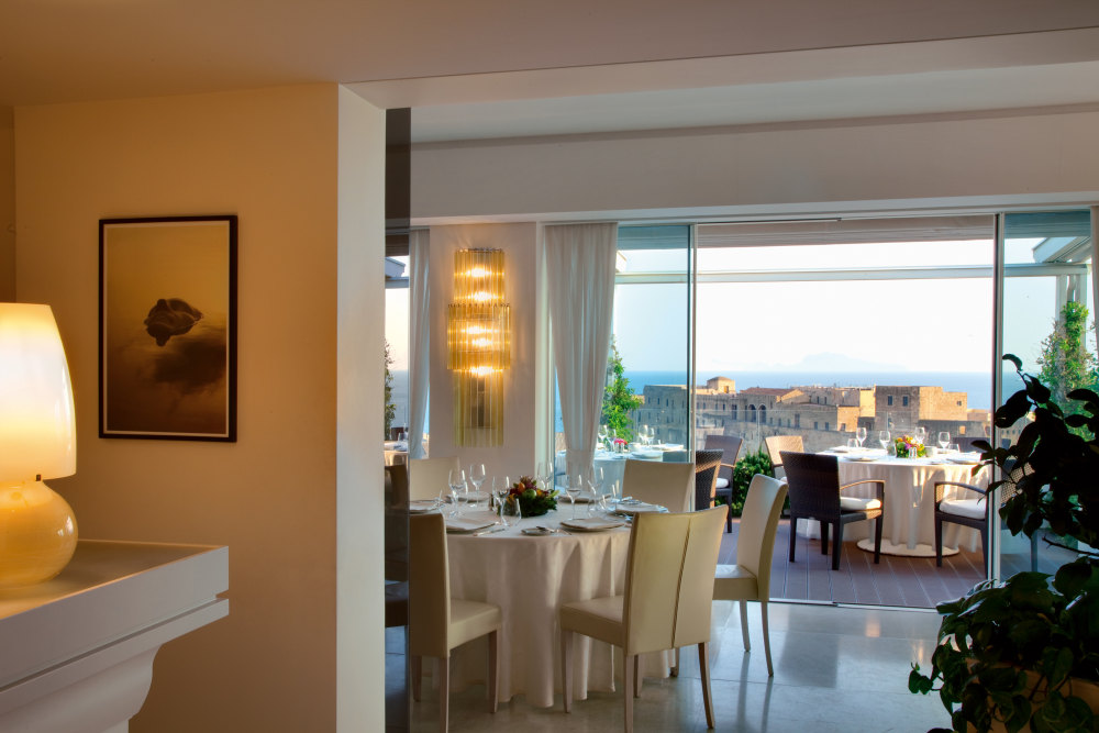 意大利索兰托Grand Hotel Vesuvio_38697721-H1-Ristorante_veduta_2b.jpg