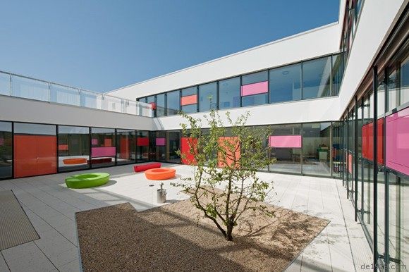 奥地利MAGK + illiz architektur设计的一所学校_5.jpg