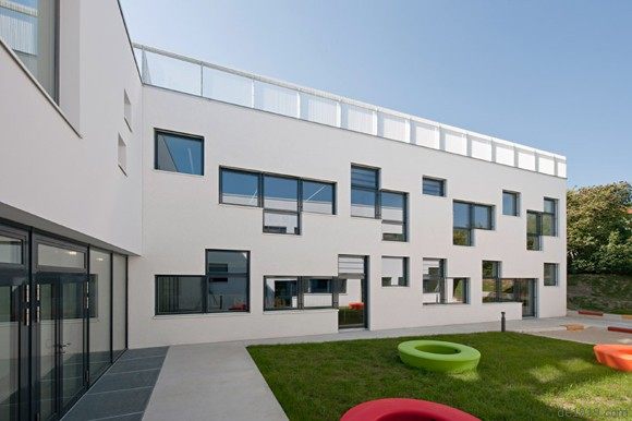 奥地利MAGK + illiz architektur设计的一所学校_7.jpg