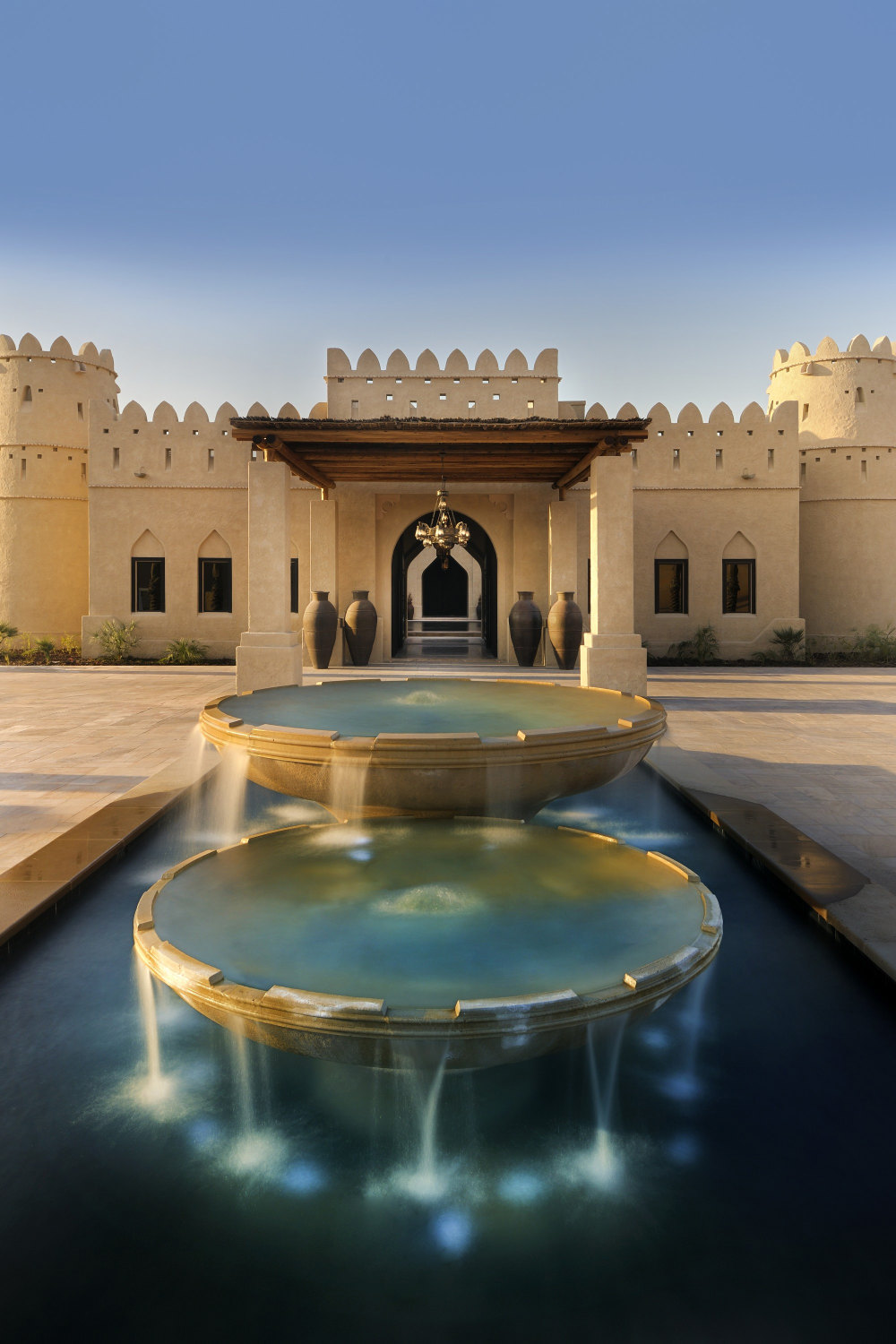 谢赫扎耶德清真寺（Shaikh Zayed Bin Sultan Al Nahyan Mosque）_Royal Pavilion courtyard.jpg