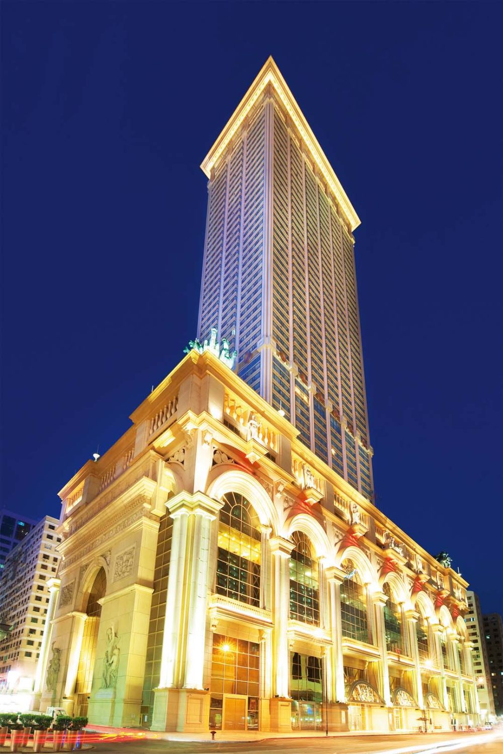 2. L\\\'Arc Macau (Night).jpg