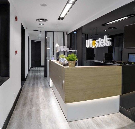 西班牙马德里U酒店 UHostels Madrid, Spain_u-hostels-reception.jpg