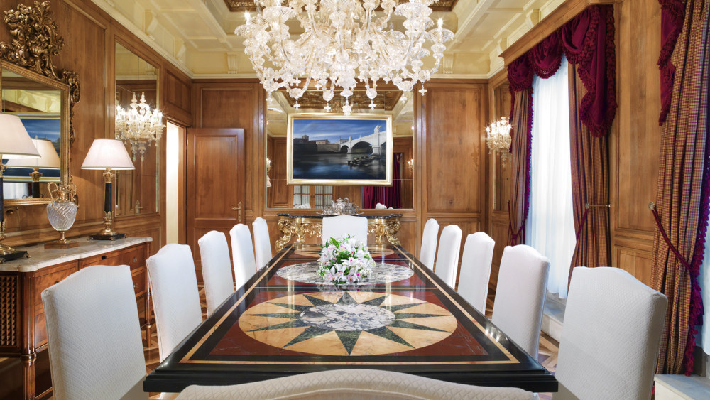 罗马威斯汀埃克塞尔西奥酒店 Westin Excelsior, Rome_The_Westin_Excelsior_Rome_Suite_villa_La_Cupola_private_meeting_room_.jpg