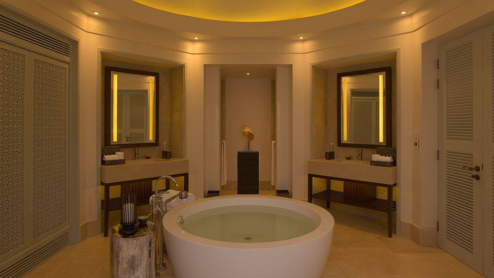 普吉岛攀瓦角丽晶酒店 The Regent Phuket Cape Panwa_009872-09-Pool Villa_bathroom.jpg